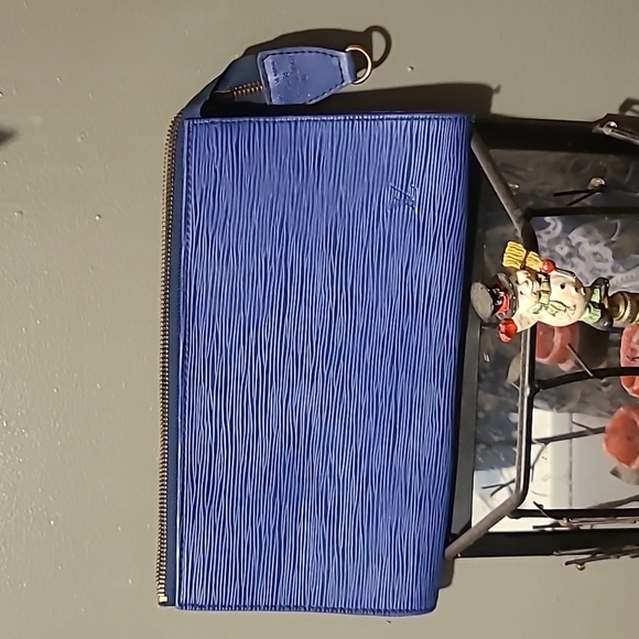 Vintage Louis Vuitton Blue/Purple Clutch - Picture 3 of 7